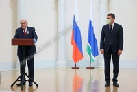 Ефим Моисеевич Гришпун награждён знаком отличия «За заслуги перед Свердловской областью» II степени - Официальный сайт непубличного акционерного общества "Орденов Трудового Красного Знамени Первоуральский динасовый завод имени Ефима Моисеевича Гришпуна" (АО "ДИНУР")