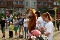 Совет молодёжи провел детские праздники  - Официальный сайт непубличного акционерного общества "Орденов Трудового Красного Знамени Первоуральский динасовый завод имени Ефима Моисеевича Гришпуна" (АО "ДИНУР")