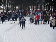 Трудящиеся завода приняли участие в "Лыжне России - 2013" - Официальный сайт непубличного акционерного общества "Орденов Трудового Красного Знамени Первоуральский динасовый завод имени Ефима Моисеевича Гришпуна" (АО "ДИНУР")