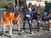 Состоялась легкоатлетическая эстафета на призы ОАО "ДИНУР". Уже в 60-й раз! - Официальный сайт непубличного акционерного общества "Орденов Трудового Красного Знамени Первоуральский динасовый завод имени Ефима Моисеевича Гришпуна" (АО "ДИНУР")